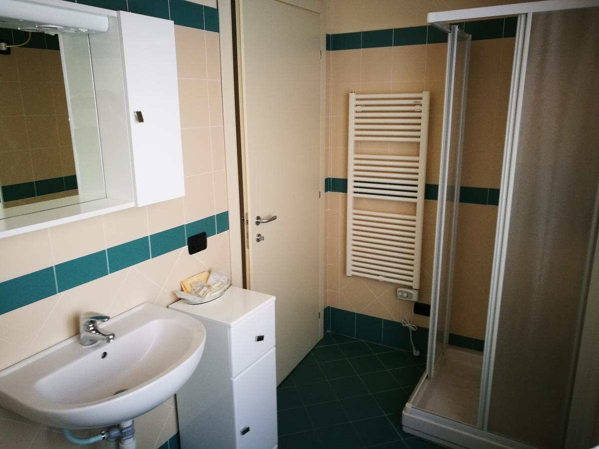 Locanda Della Pieve Tizzano Val Parma Exteriör bild