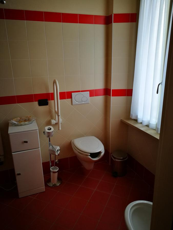 Locanda Della Pieve Tizzano Val Parma Exteriör bild